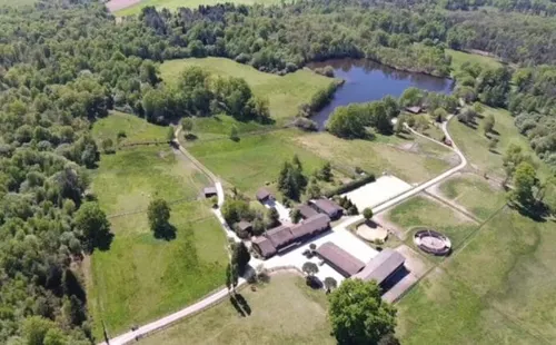 Un éco-village reposant || A restful eco-village